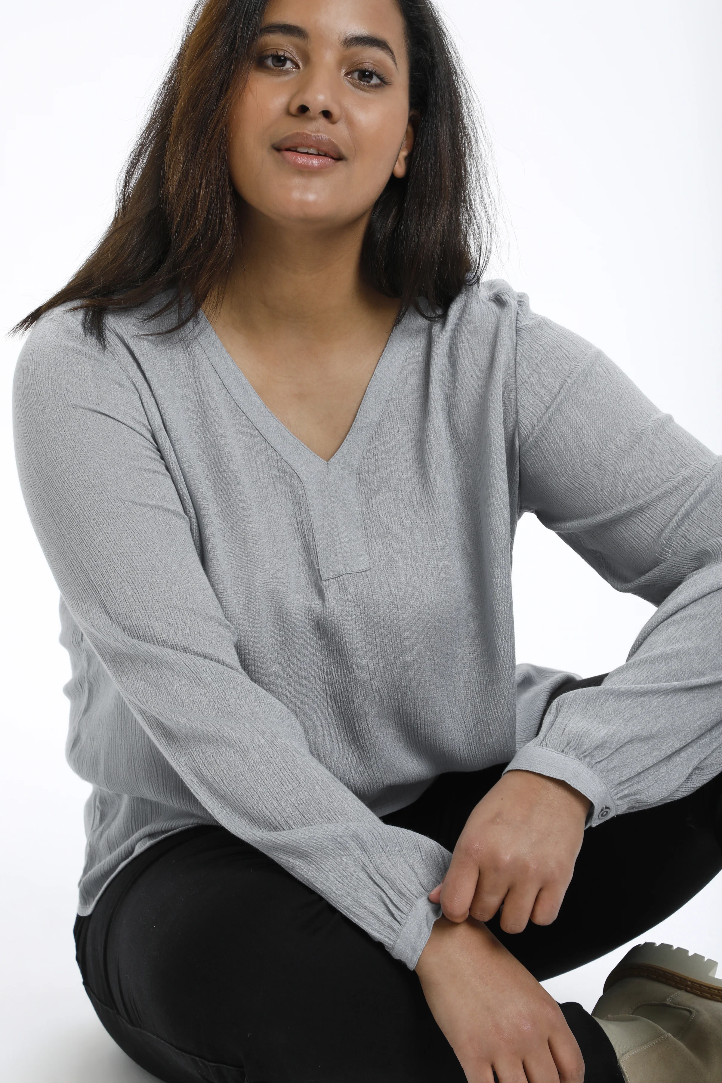 Bluse i crepe-viscose fra Kaffe Curve - Image 7