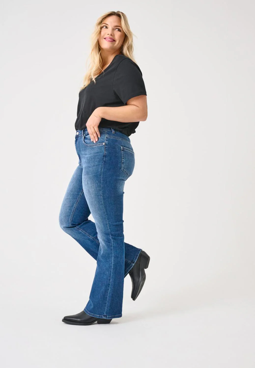 CARWILLY HW FLARED DENIM - NOOS - Image 10