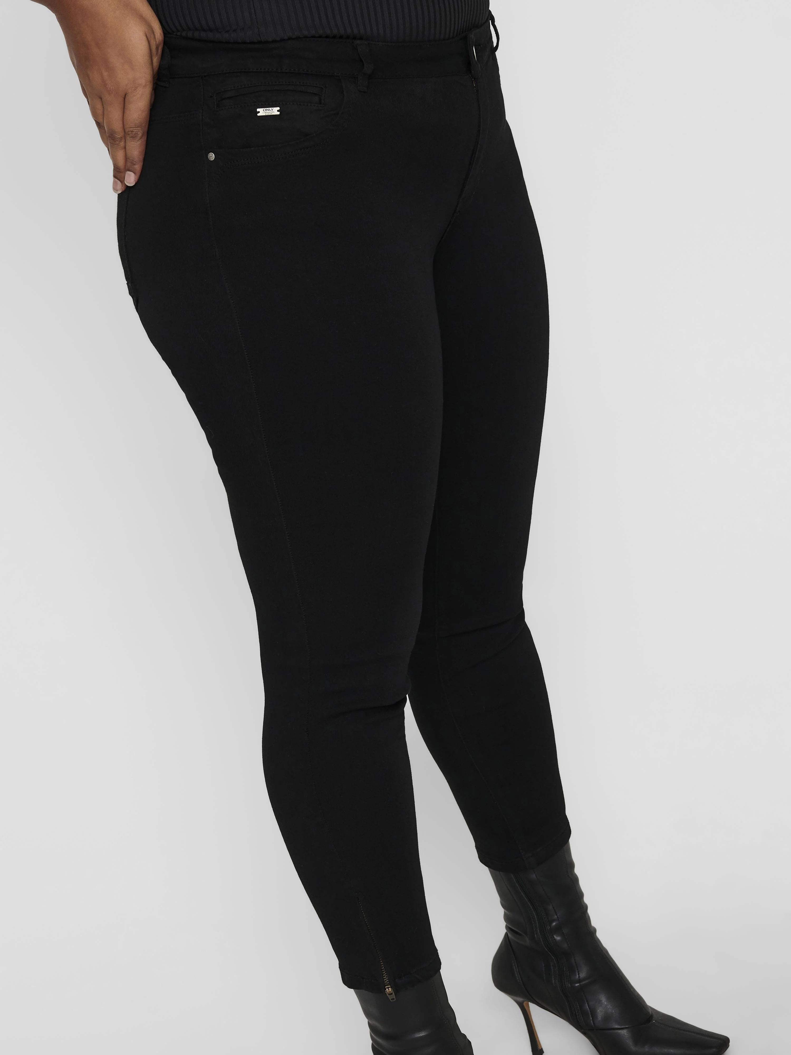 CarKarla - MW Ankle Zip - Noos - Image 5